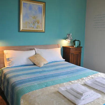 בית כפרי Casa Lucesole Fontanile